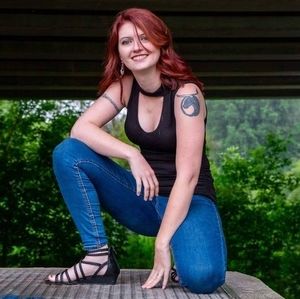 Meet your Posher, Deanna